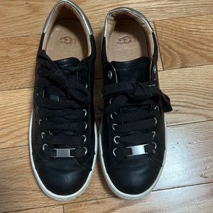 Basically new ugg leather sneakers!